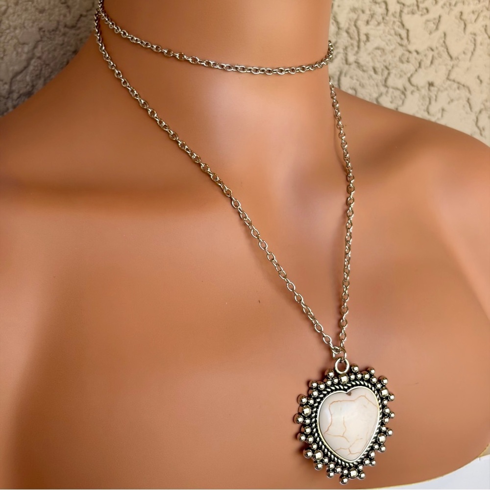Romantic Heart Pendant Necklace with White Stone and Silver Beaded Frame - Picture 3 of 7